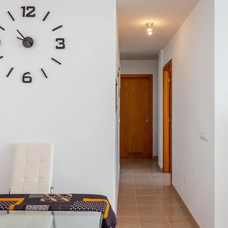 Apartament Flatguest Trebolina - 3bdr - Fastwifi - Parking Vecindario (Gran Canaria)